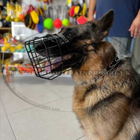 German Shepherd Muzzle Shape with Rubber-Coated Basket