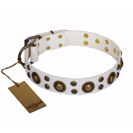 Glamorous Dog Collar "White Gentle Feather" FDT Artisan Glamorous Dog Collar "White Gentle Feather" FDT Artisan